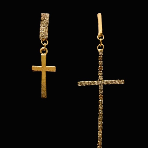 Delicate Divinity Asymmetric Rhinestones crystal Gold Cross Dangling Earrings - Picture 7 of 9